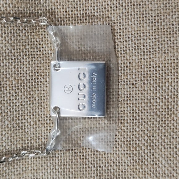 GUCCI Silver Branded Pendant Necklace - Picture 3 of 14